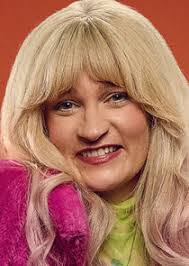 Maxine Donnelly's Instagram, Twitter & Facebook