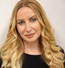 Starlene Smith's Instagram, Twitter & Facebook