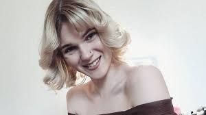 Heidi klum kann ihre freude nicht verbergen: Klart Gntm Lucy Beim Dating Uber Ihre Geschlechts Op Auf Promiflash De