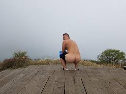 고고불고기 on X: 시발 야노 하다 걸림...... ㅋㅋㅋㅋㅋㅋㅋㅋㅋㅋㅋㅋㅋㅋㅋㅋㅋ 30 40대 부부가 보더니 정상쪽 내쪽 안오고  게속 서성서성 거리길래 엉덩이만 후다닥 찍구 사라져줫다.. t.cozEsNIZ0Lb1  X