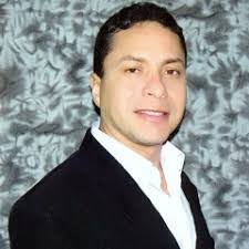 Edwin Lozano's Instagram, Twitter & Facebook