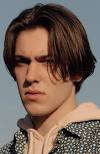 Mens Medium Hair Middle Part