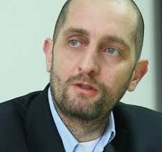 Dragoș Damian, autor la CursDeGuvernare.ro