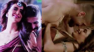 Naagin 3: Karishma Tanna and Rajat Tokas, BOLD ROMANTIC Video goes VIRAL ।  FilmiBeat
