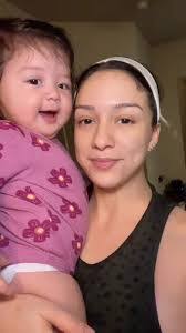 Dee Kraft's Instagram, Twitter & Facebook