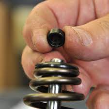 Valve clearance setting ini berpengaruh terhadap bacaan durasi noken as, sehingga berpengaruh terhadap karakter tenaga. Daftar Celah Klep Standar Semua Motor Yamaha Honda Suzuki Kawasaki Website Resmi Motorun Indonesia
