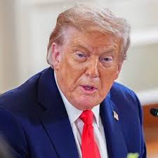 Carlos Eduardo Espina added a new...