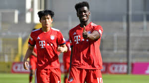Bundesliga) günel kadro ve piyasa değerleri transferler söylentiler oyuncu istatistikleri fikstür haberler. Kwasi Okyere Wreidt On Target As Bayern Munich Ii Beat Hallescher Fc Ghana Latest Football News Live Scores Results Ghanasoccernet