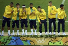 Os registros mais antigos de peladas jogadas por aqui datam de 1875, em curitiba. Brasil E Outras 13 Selecoes Estao Garantidas Na Olimpiada De 2020 Confira A Lista Olimpiadas Ge