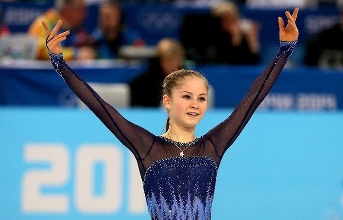Russian figure-skating star Lipnitskaya gets letter from American filmmaker Spielberg - Sports - TASS