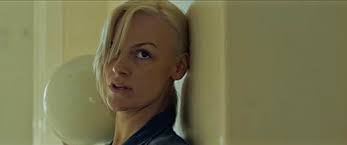 Cassandra Sea's Instagram, Twitter & Facebook