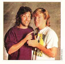 Dennis locorriere was the lead dennis locorriere was the lead vocalist on most of dr hook's biggest hits, such as sylvia's. Timeline Now Then Dennis Rock And Roll Andy Gibb