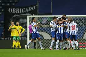 Keeping possession of the ball. Porto Vence Pacos De Ferreira E Garante Lugar Na Final Four Da Taca Da Liga Desporto Sabado