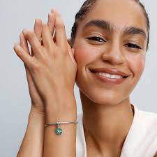 Pandora Plaza Carolina