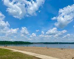 Ohio is one of the eight great lakes states and has over 300 miles of shoreline along lake erie. Lakes Around 3 Hours Or Less From Cincinnati Adventure Mom
