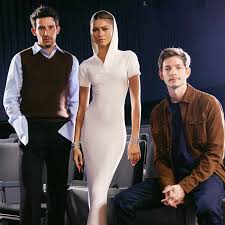 PEOPLE Star Tracks: Photos of Zendaya, Reese Witherspoon and More