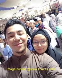 Follow siti aisyah yusof and others on soundcloud. 6 Gambar Syamsul Yusof Isteri Di Tanah Suci Tunai Umrah Tanah Suci Gambar Pengetahuan