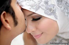 Peranan isteri yang menjahanamkan suami. Salah Faham Cuma Main Pada Malam Jumaat Sentiasa Panas