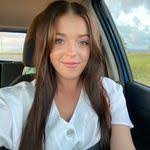 Danielle Formby's Instagram, Twitter & Facebook