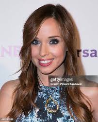 249 Natalie Lander Photos & High Res Pictures