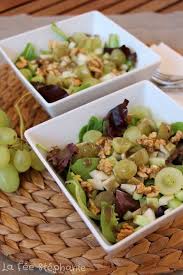 Ein Wunderbarer Und Origineller Gruner Salat Der Aus Gemuse Aber Auch Aus Frischem Gemuse Besteht Sala Salade Folle Salade Verte Salade De Fruits Originale