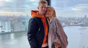 Влада и александр зинченко после победы над швецией. Zinchenko Sedan Futbolist Sbornoj Ukrainy Zhenilsya Na Televedushej Foto Video Unian