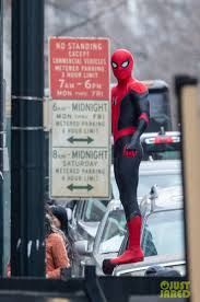 Have you added these movies to your watchlist? Spider Man 3 Set Photos Reveal New Spidey Suit And Christmas Setting Geek Culture
