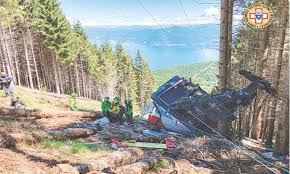 Fourteen people, including at least one child, have been killed and another child is seriously injured after a cable car fell on a mountain near lake maggiore in northern italy on sunday. Y6alk1nurrae0m