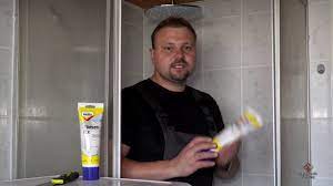 Schwamm verteilen, damit exakte arbeiten. Molto Fliesen Und Fugen Unkompliziert Reparieren Youtube