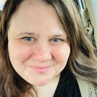 Marti Morris's Instagram, Twitter & Facebook