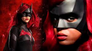 Expect new footage to come our way. Batwoman Season 2 Dc Releases First Official Image Of Javicia Leslie In Costume