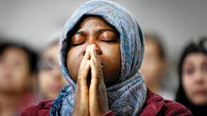 Worshipers in San Bernardino pray, grieve and try to make sense of the  shooting