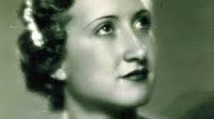 Muere a los 97 años Carmela Ramos, una de las primeras belleas del Foc de  Alicante