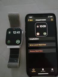 Using the photos watch face on your apple watch, you can display on your watch a personal slideshow of photos stored on your iphone. How Do I Add Seconds To The Digital Time Apple Community