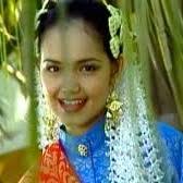 Joget berhibur ialah single ketiga daripada album cindai oleh siti nurhaliza, dan juga satu daripada dua lagu baru yang digubah khas untuk album tersebut selain lagu cindai. Joget Pahang Lyrics And Music By Siti Nurhaliza Arranged By Kay Vqc