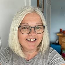 Natasha Whiting's Instagram, Twitter & Facebook