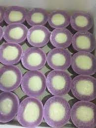 Resepiresepi yang terdapat di dalam ebook ini adalah kompilasi resepi masakan halal dari seluruh malaysia daripada pelbag sumber. Mudah 1001 Resepi Kuih Muih Resepi