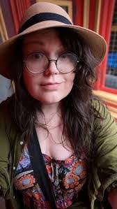 Robin LeBlanc's Instagram, Twitter & Facebook