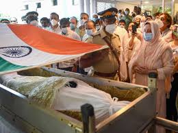 The veteran actor was admitted to mumbai's pd hinduja hospital. Mwk3r7n2y Xvzm