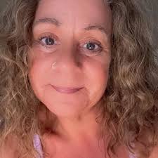 ISO of hair stylist that's good with blondes. There was a post awhile back  from a gal who had her hair done and listed a lady at a “barber shop”?  Don't recap