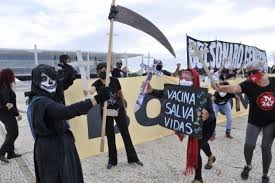 A manifestação contra bolsonaro, realizada neste sábado (29), em vitória, deixa o trânsito complicado na avenida fernando ferrari. Manifestantes Fazem Ato Contra Bolsonaro E A Favor Da Vacina