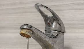 Close the drain, add some soap, and fill the basin with hot water (you can even use boiling water if you like). Limescale On Sink How To Remove Hard Water Deposits From Your Faucet Head Express Co Uk