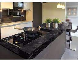 Desain dapur kecil sederhana seperti ini lebih mudah untuk diaplikasikan. Corak Meja Dapur Granit Yang Membuat Dapur Jadi Lebih Indah