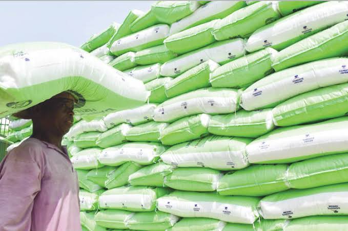 Farmers allege disappearance of 8,000 bags of Tinubu fertiliser in Taraba