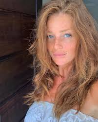 What Is The Best Hair Color For Freckles Hair Adviser In 2020 Hair Colors For Blue Eyes Brown Hair Blue Eyes Brown Hair And Freckles