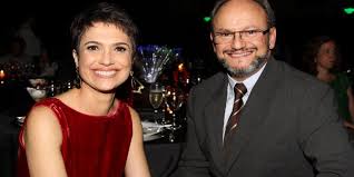 Sandra annenberg e outros famosos cantaram lulalá em 1989. Sandra Annenberg Expoe Realidade Ao Lado Do Marido E Chora Com A Filha