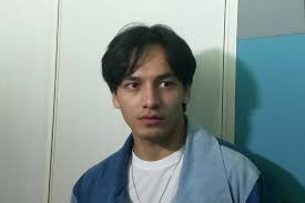 Baju ini termasuk koleksi musim gugur dari perancang fesyen meksiko, victor barragan. Merasa Tak Ada Panggilan Syuting Jefri Nichol Kecewa Diminta Ganti Rugi Rp 4 2 Miliar