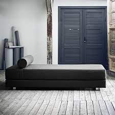 Minimalistyczny projekt, wysokiej jakości materiały i. Lubi Daybed Von Softline Connox