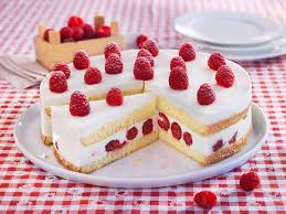 Du benötigst eine springform mit 26 cm durchmesser. Himbeer Joghurt Torte