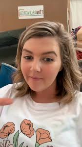 Lets talk @Bunnie Xo 🪄 and @Jelly Roll 😃 #obsessed #fangirl #redcarpet  #kindness #weddingphotographer #viralsound #hi #michigan #giveback